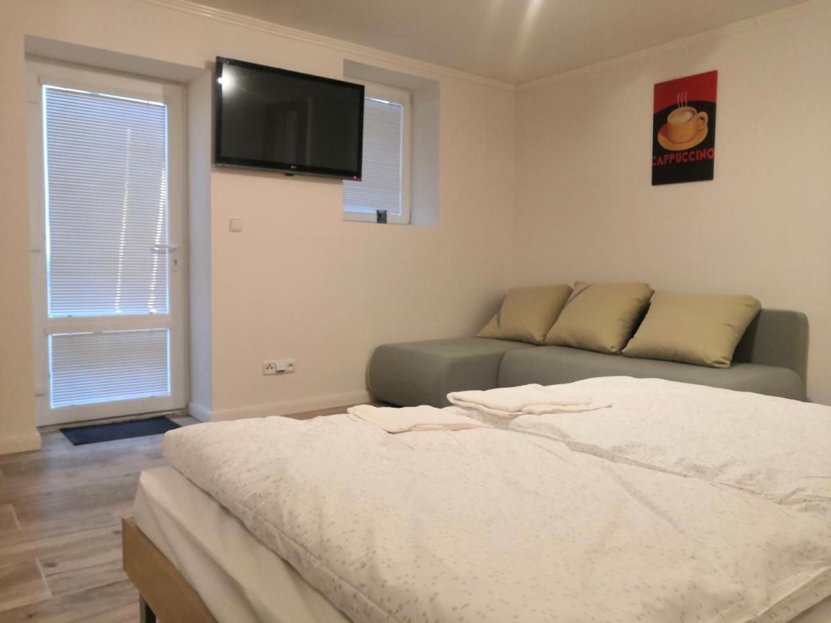 Vehlovice Apartments Melnik Luaran gambar