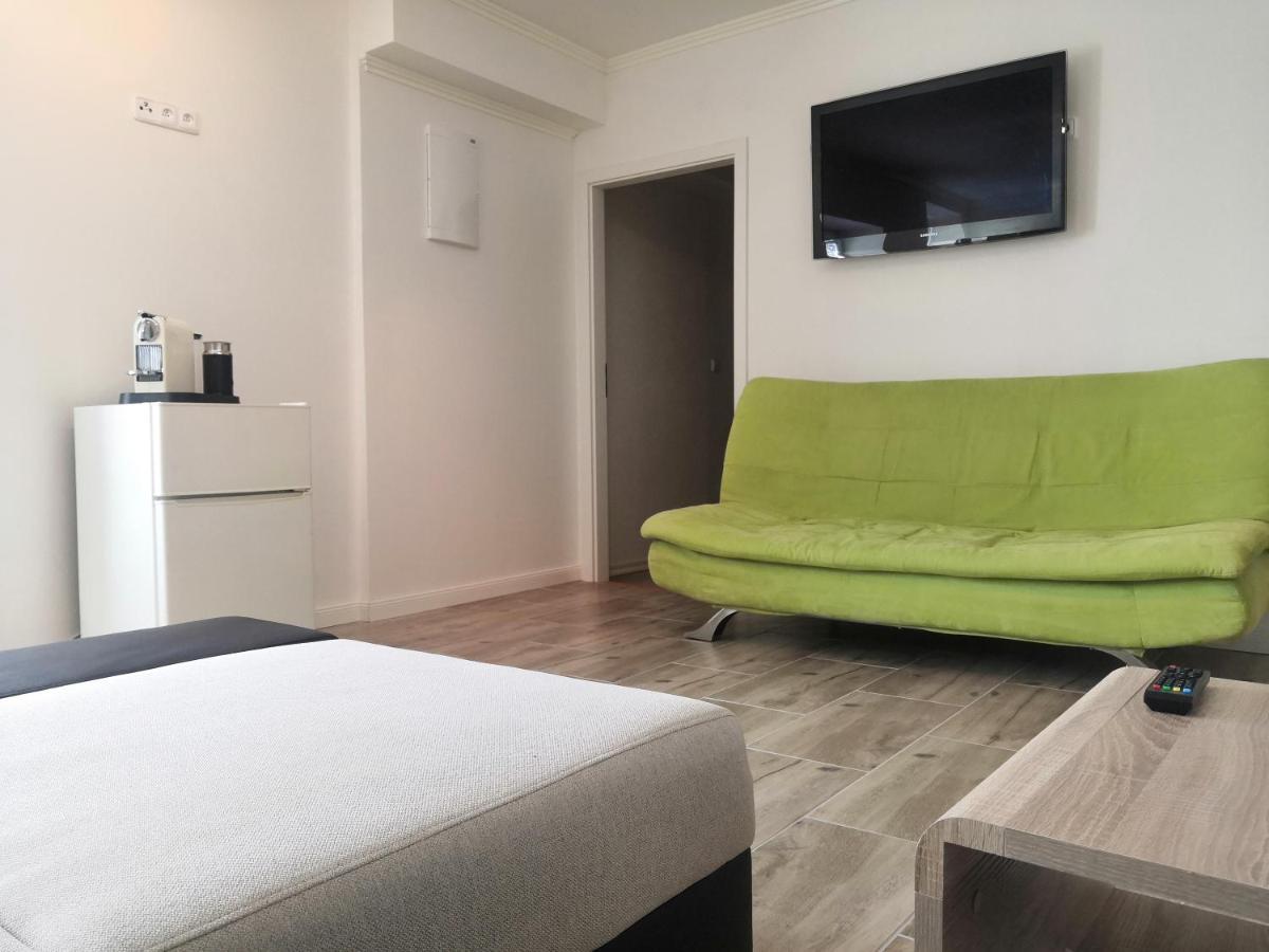Vehlovice Apartments Melnik Luaran gambar