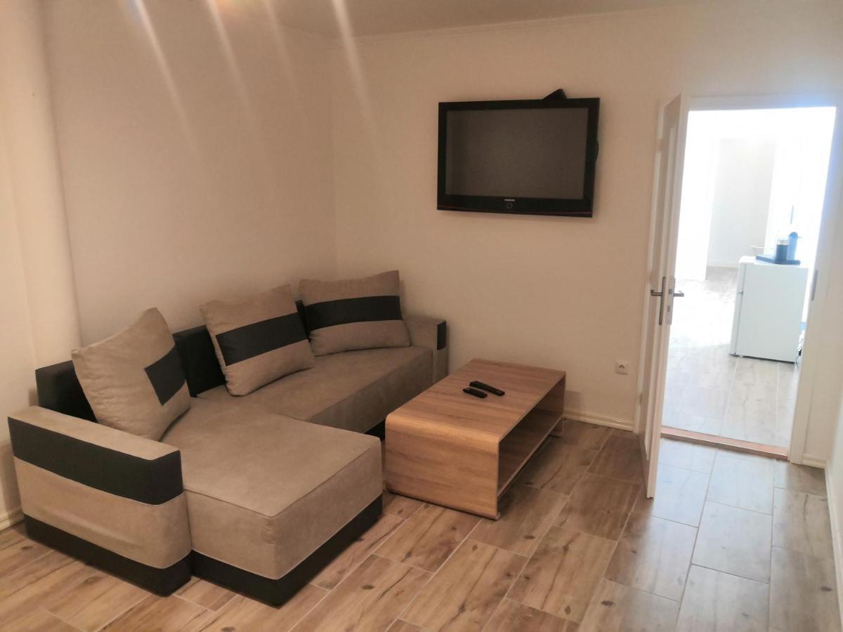 Vehlovice Apartments Melnik Luaran gambar