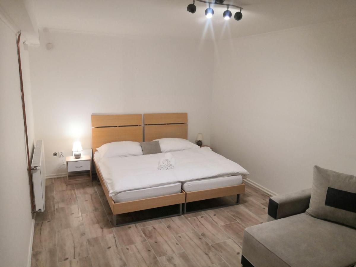 Vehlovice Apartments Melnik Luaran gambar